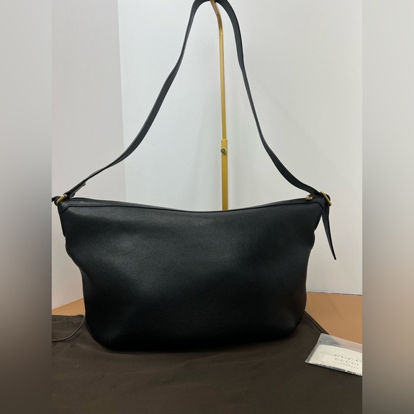 GUCCI Authentic.Half-Moon leather Bag with inspired vintage logo style. - Picture 5 of 16